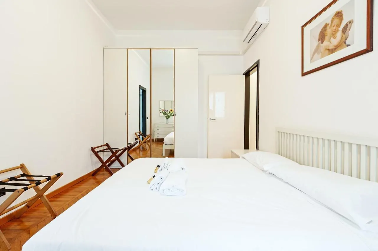 Daire S. Maria Valle Central Roomy Flat Milano