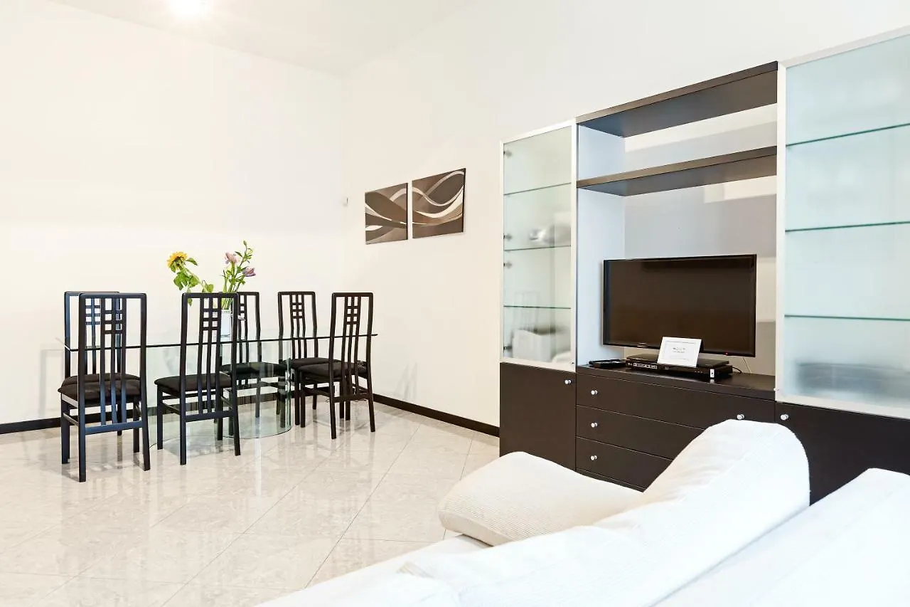 Daire S. Maria Valle Central Roomy Flat Milano İtalya